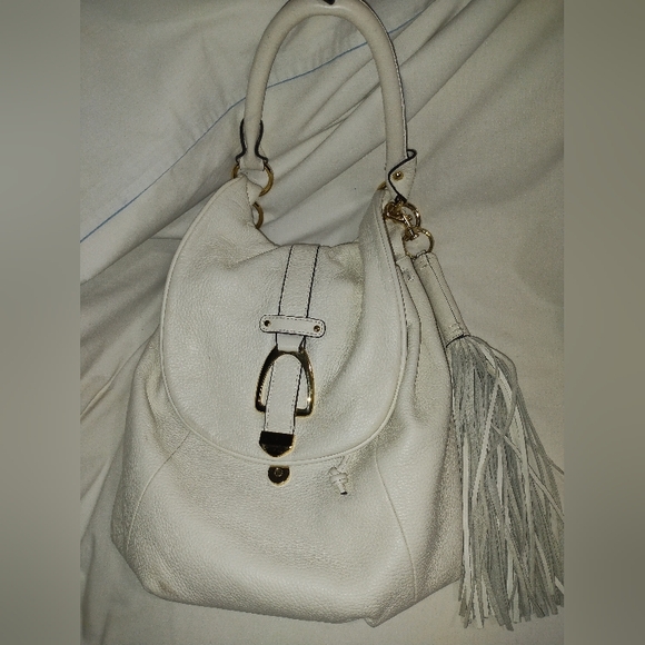 G.I.L.I  Creamy White Pebbled Leather Convertible Backpack with tassel - Picture 1 of 4